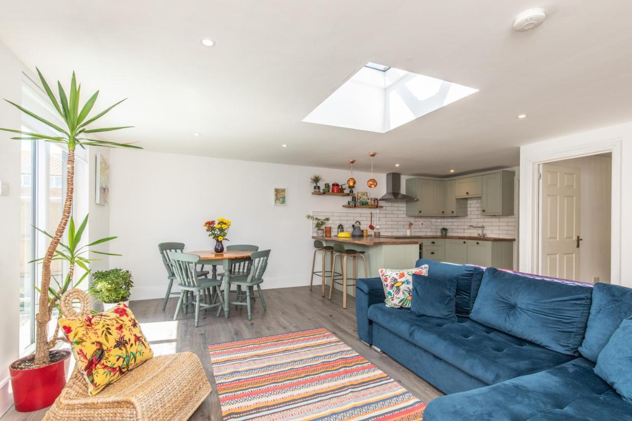 Beach, Hills, Food, Scenic Walks-The Kelp House. Peacehaven Eksteriør bilde